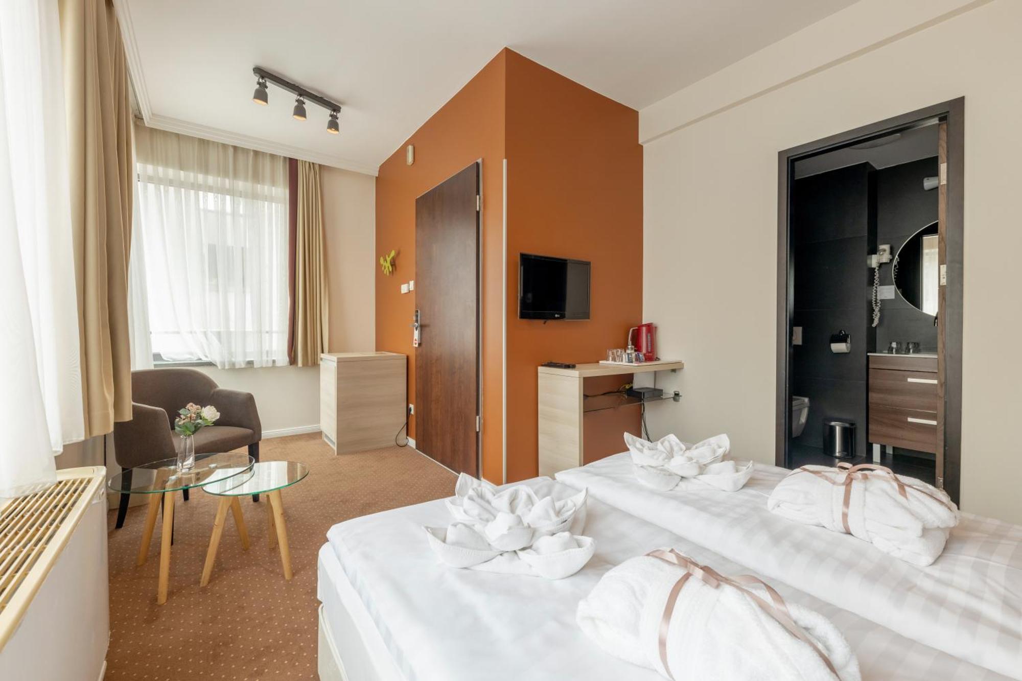 Budapest Tower Екстер'єр фото